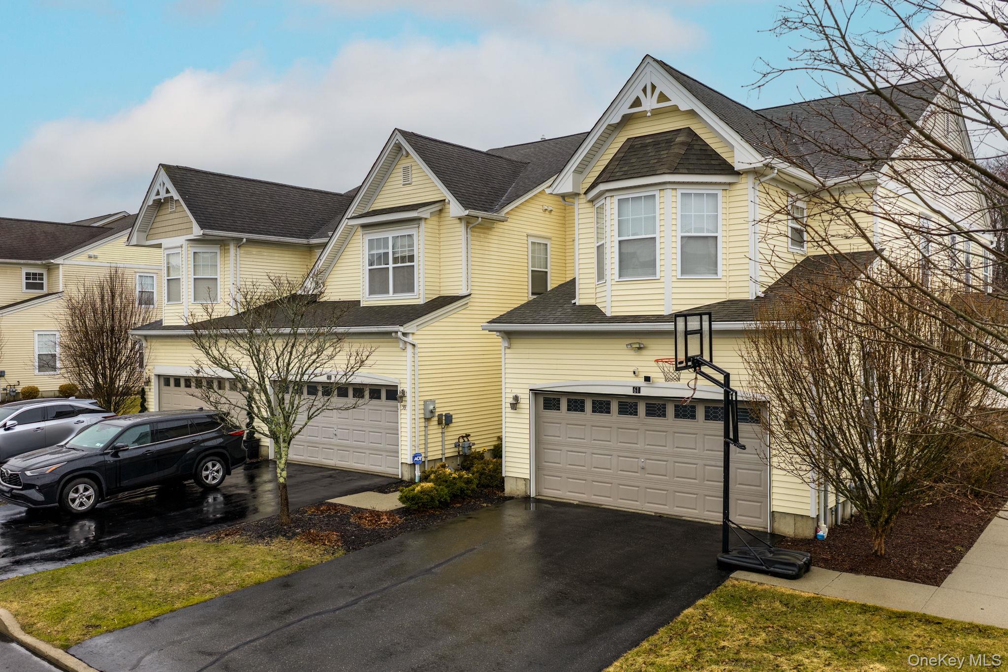 59 Woodside Knolls Drive, Middletown, NY 10940