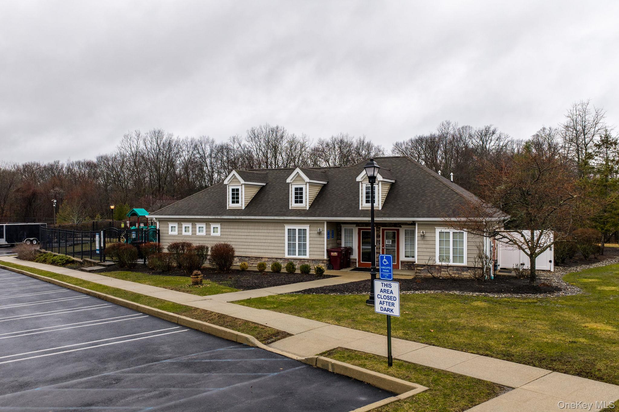 59 Woodside Knolls Drive, Middletown, NY 10940