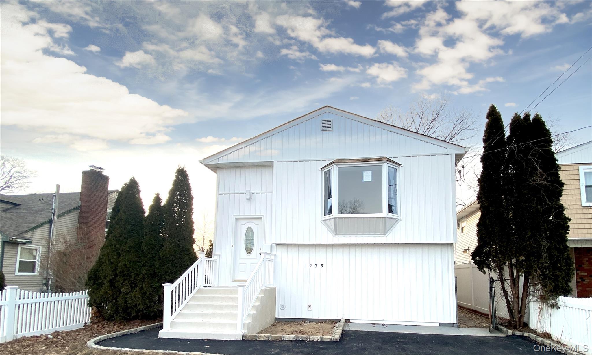 275 Beachview Street, Copiague, NY 11726