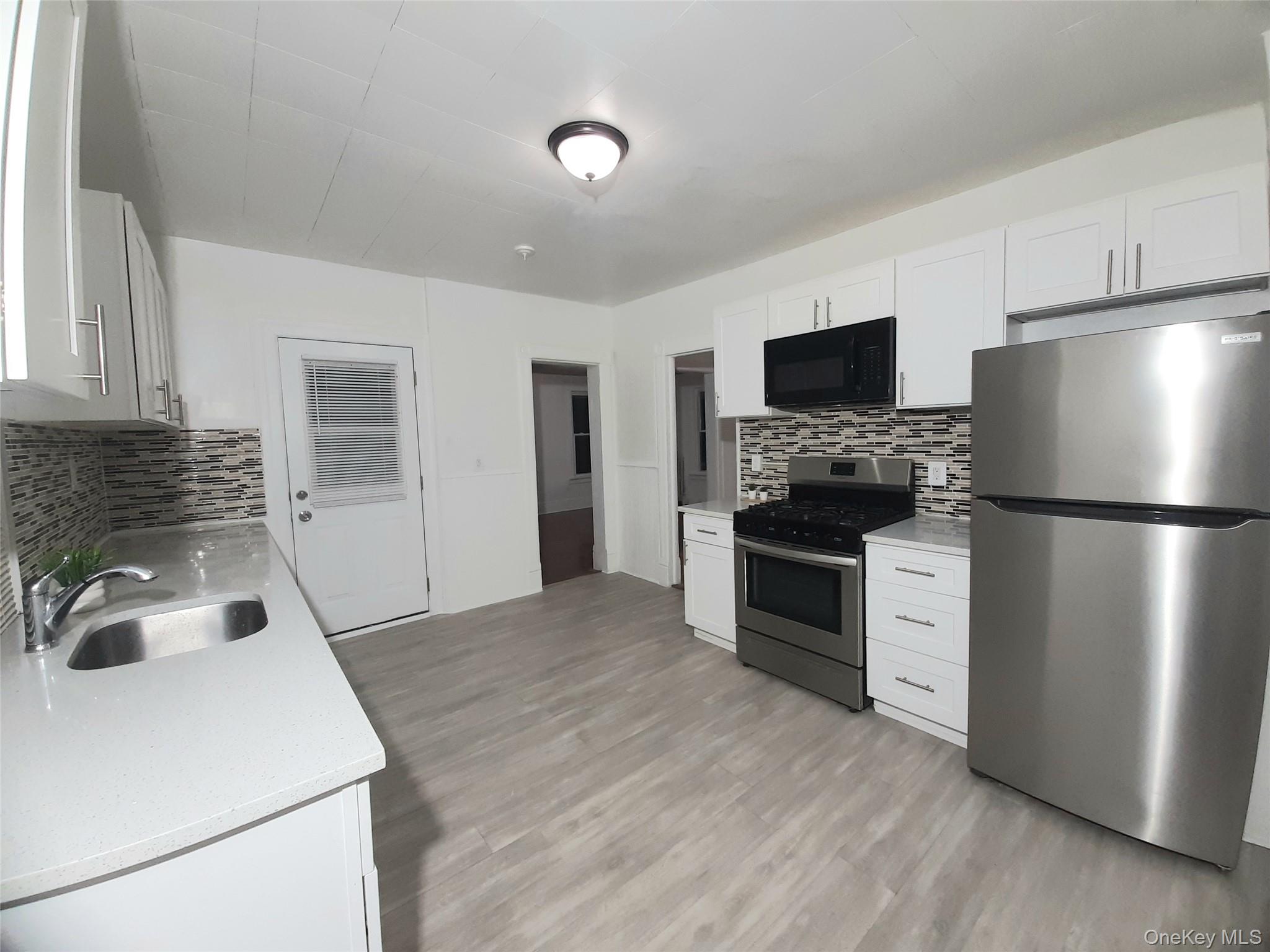 3 Allen Place, Poughkeepsie, NY 12601