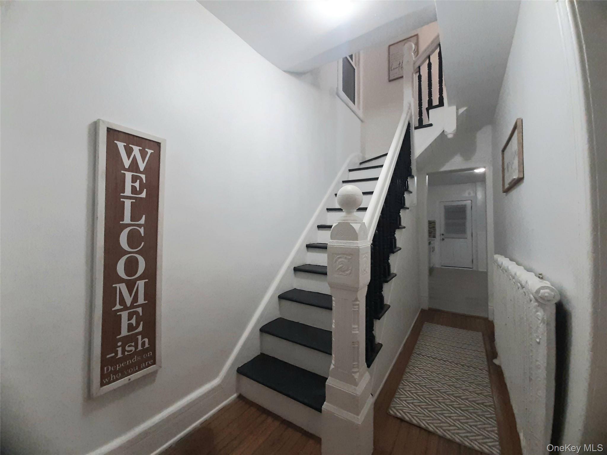 3 Allen Place, Poughkeepsie, NY 12601