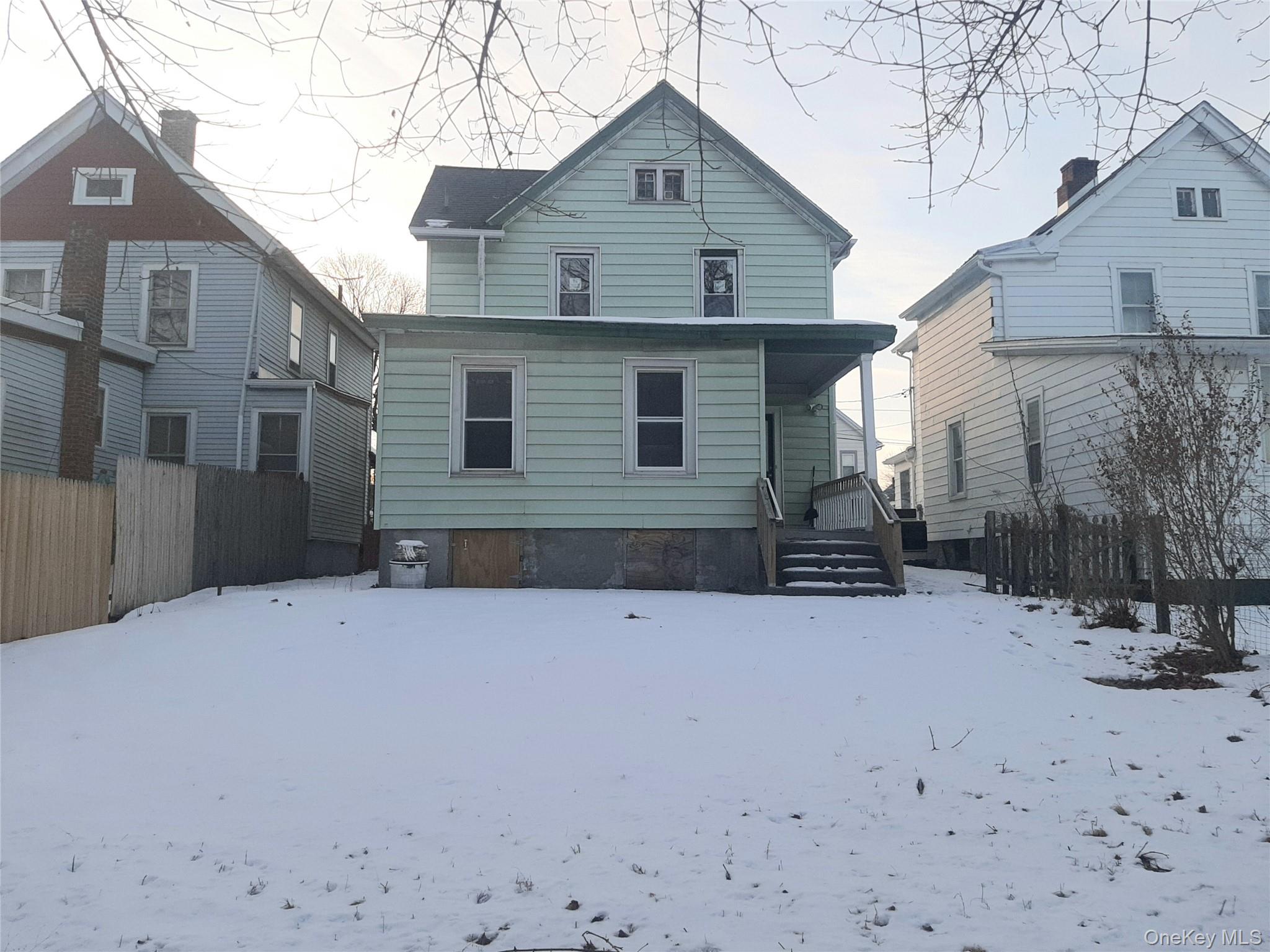 3 Allen Place, Poughkeepsie, NY 12601