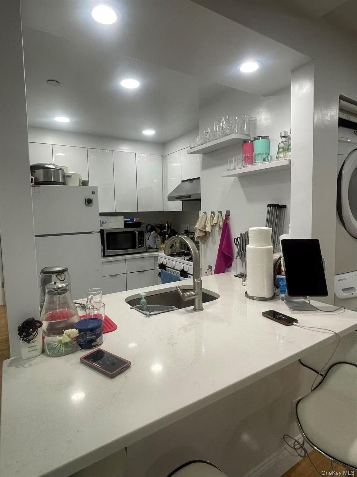 137-08 31 Road # 6E, Flushing, NY 11354