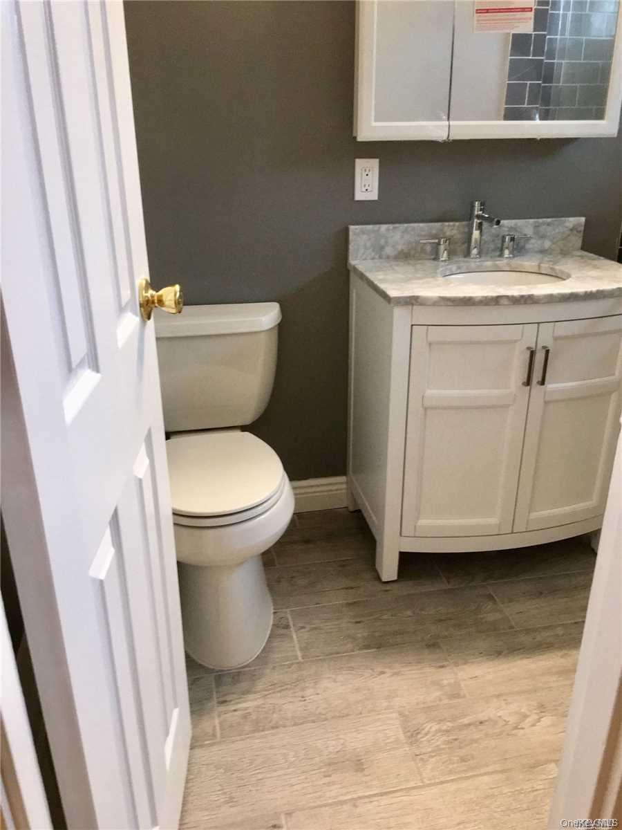 451 Main Street # #38 Upper Unit, Northport, NY 11768