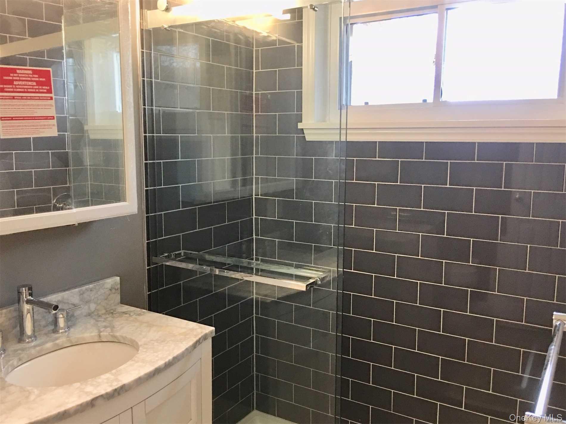 451 Main Street # #38 Upper Unit, Northport, NY 11768