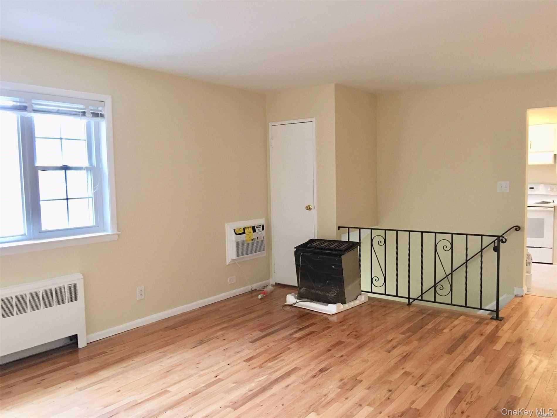 451 Main Street # #38 Upper Unit, Northport, NY 11768