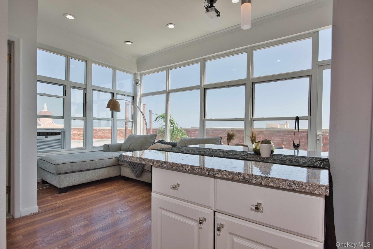 855 Broadway # PHA, Long Beach, NY 11561