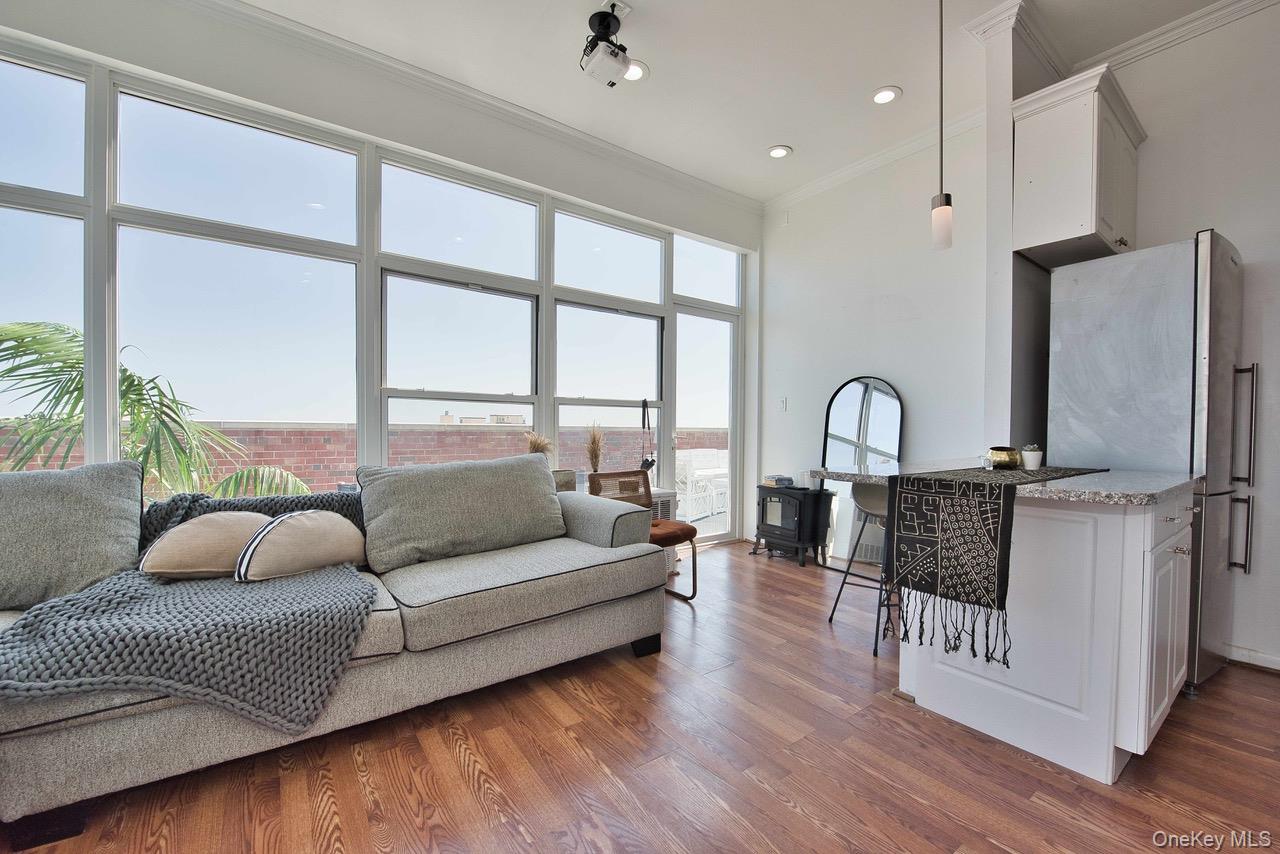 855 Broadway # PHA, Long Beach, NY 11561