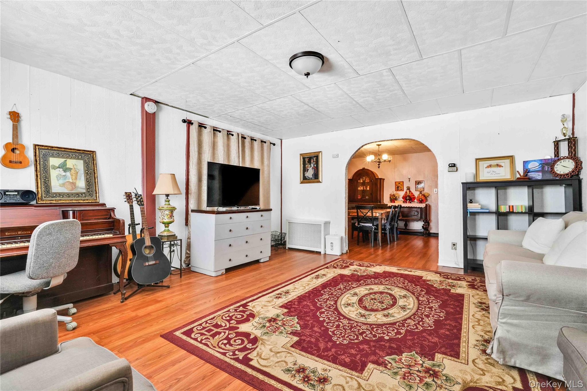 8060 162nd Street, Jamaica, NY 11432