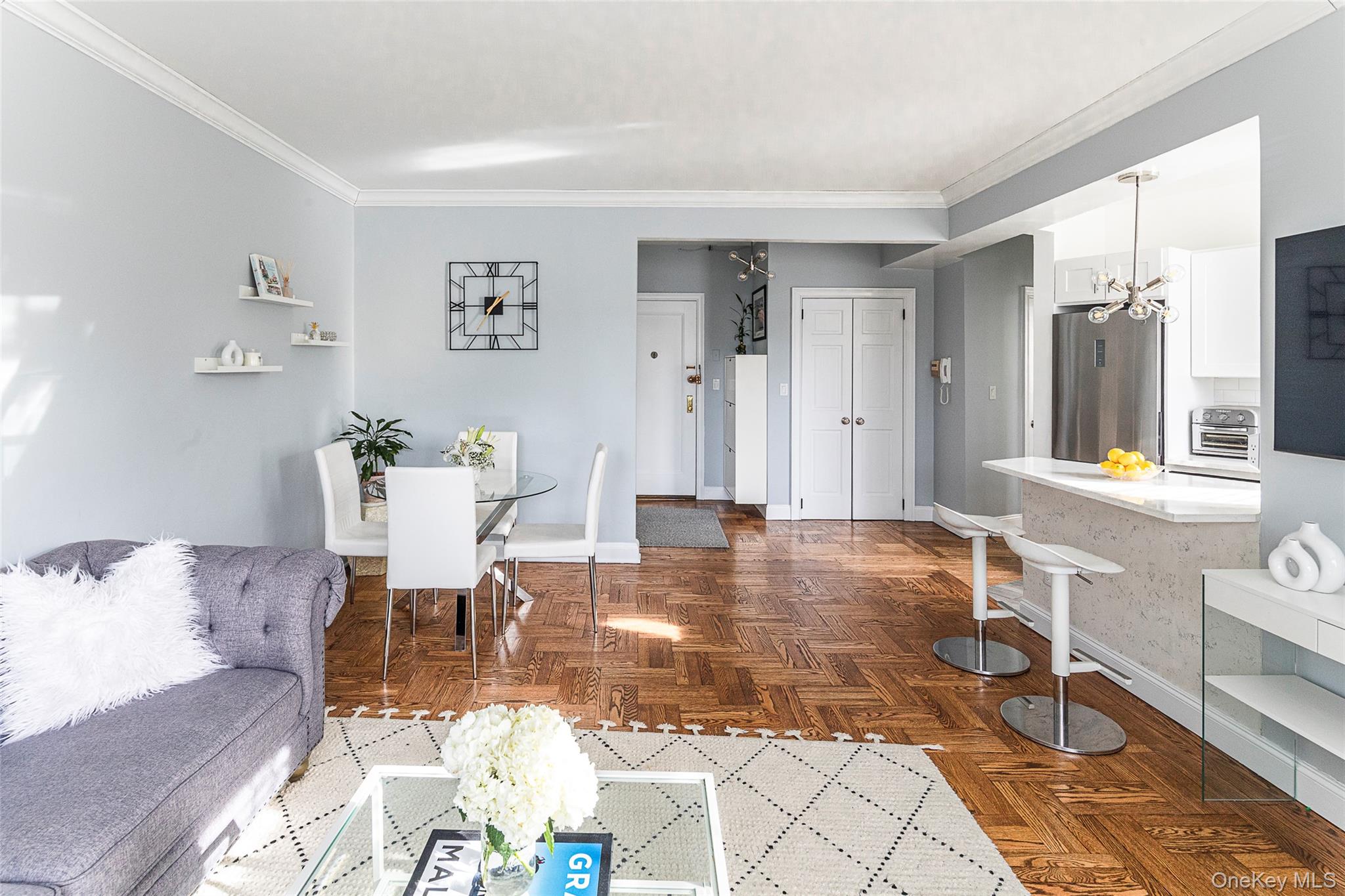 5 Midland Gardens # 2H, Bronxville, NY 10708