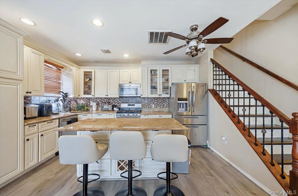 126 Mermaid Lane, Bronx, NY 10473