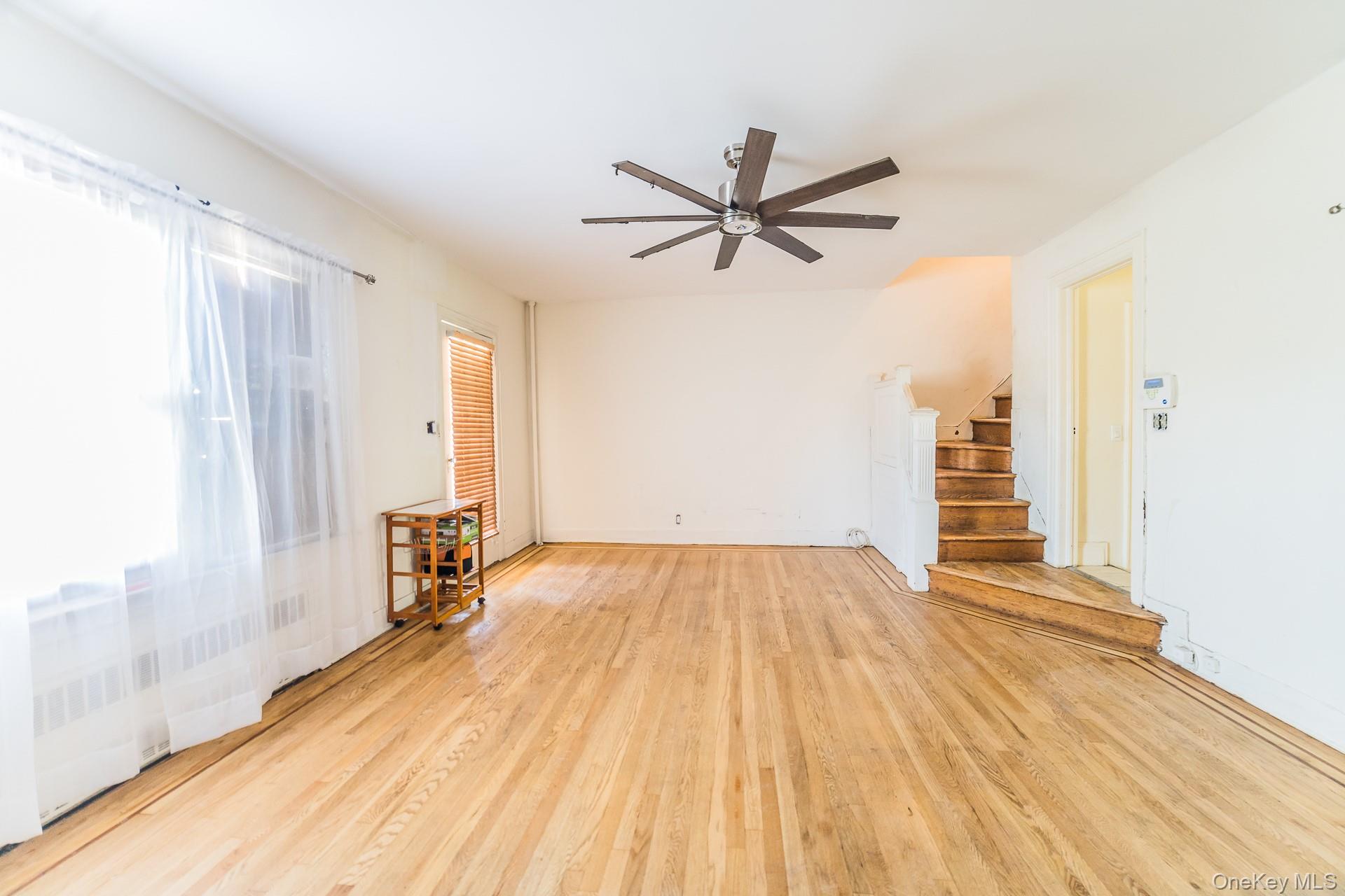 178-38 Leslie Rd, Jamaica, NY 11434