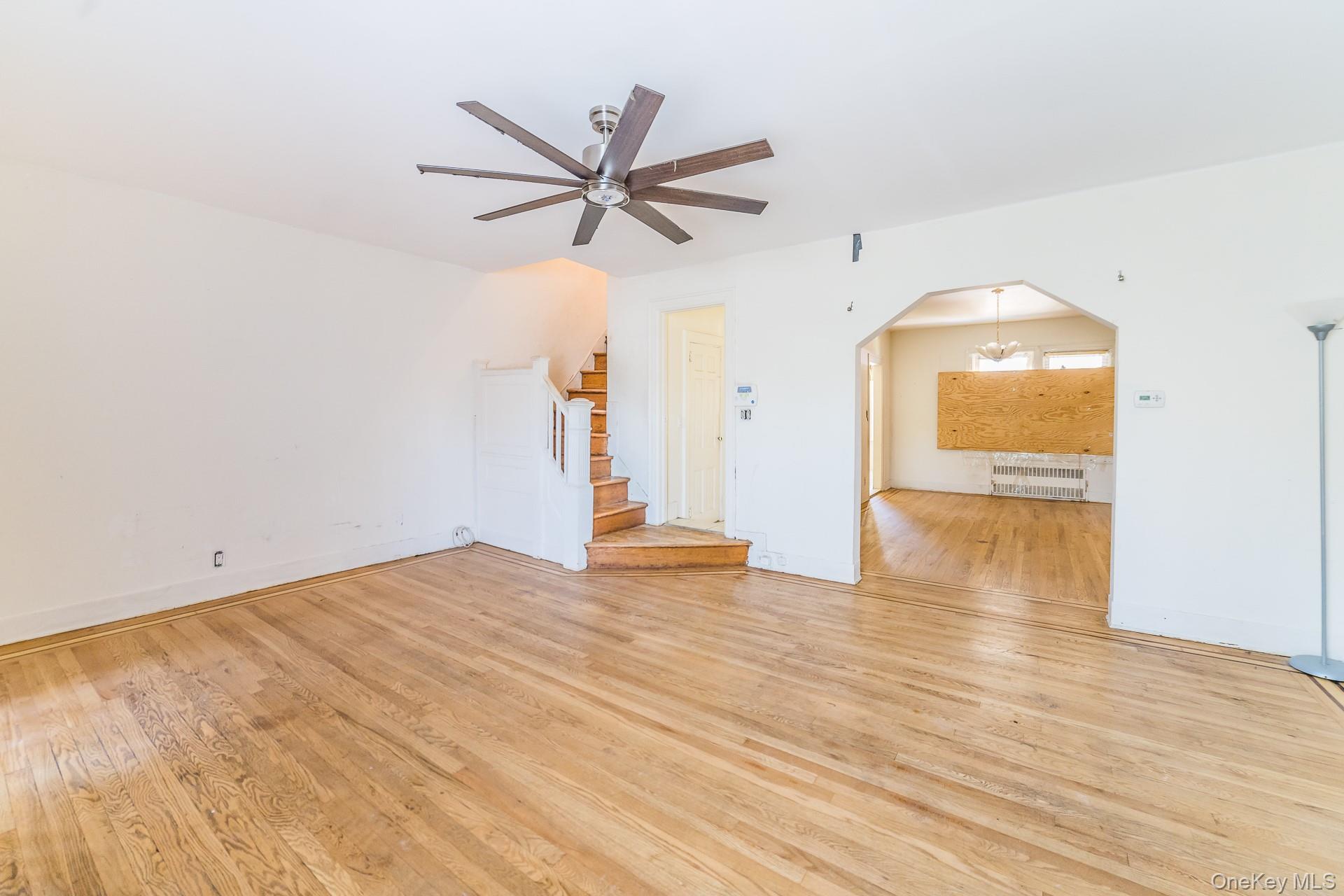 178-38 Leslie Rd, Jamaica, NY 11434