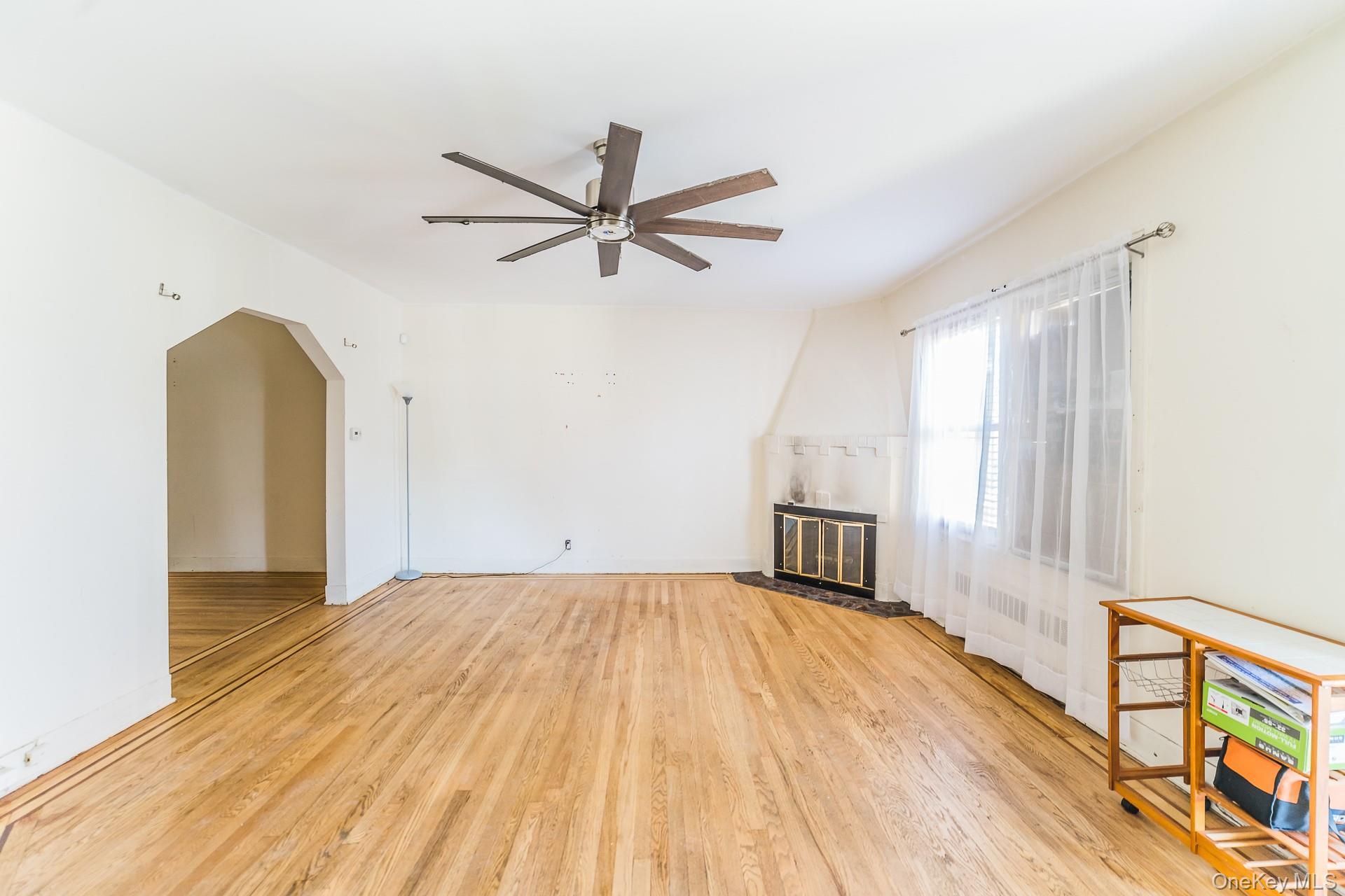 178-38 Leslie Rd, Jamaica, NY 11434