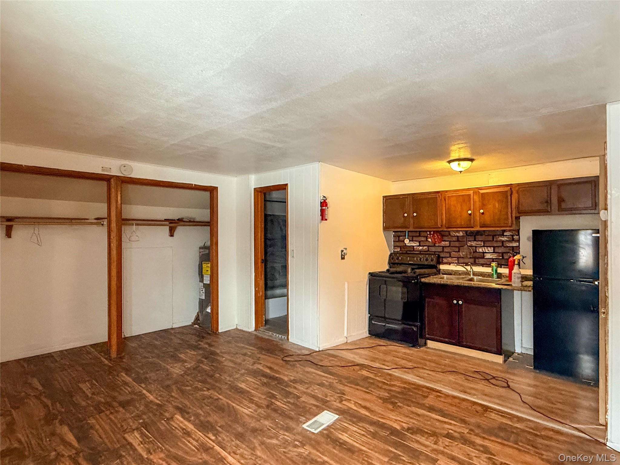 6 Church Street, Other, NY 12123