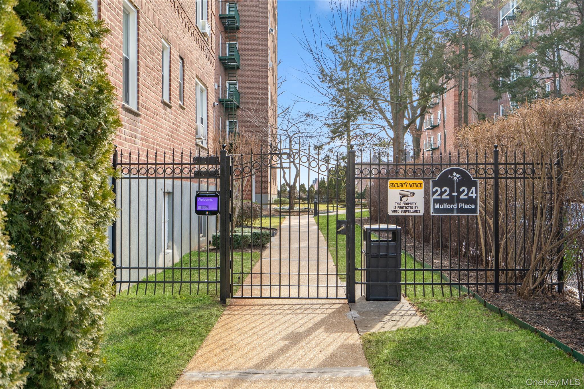 24 Mulford Place # 4B, Hempstead, NY 11550