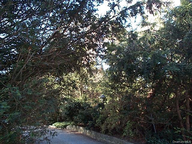 80 Longview Road, Port Washington, NY 11050