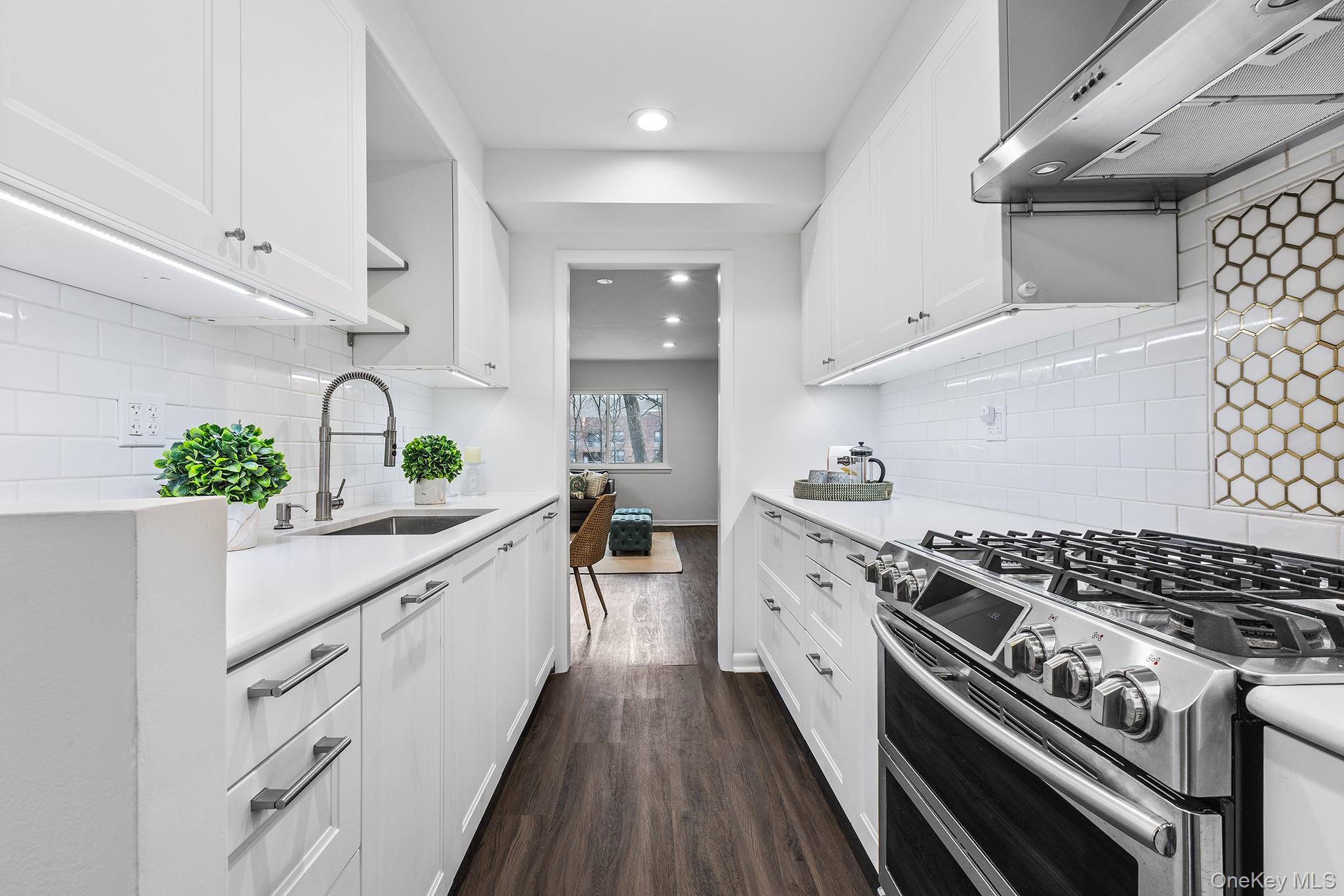 25 Barker Street # 406, Mount Kisco, NY 10549