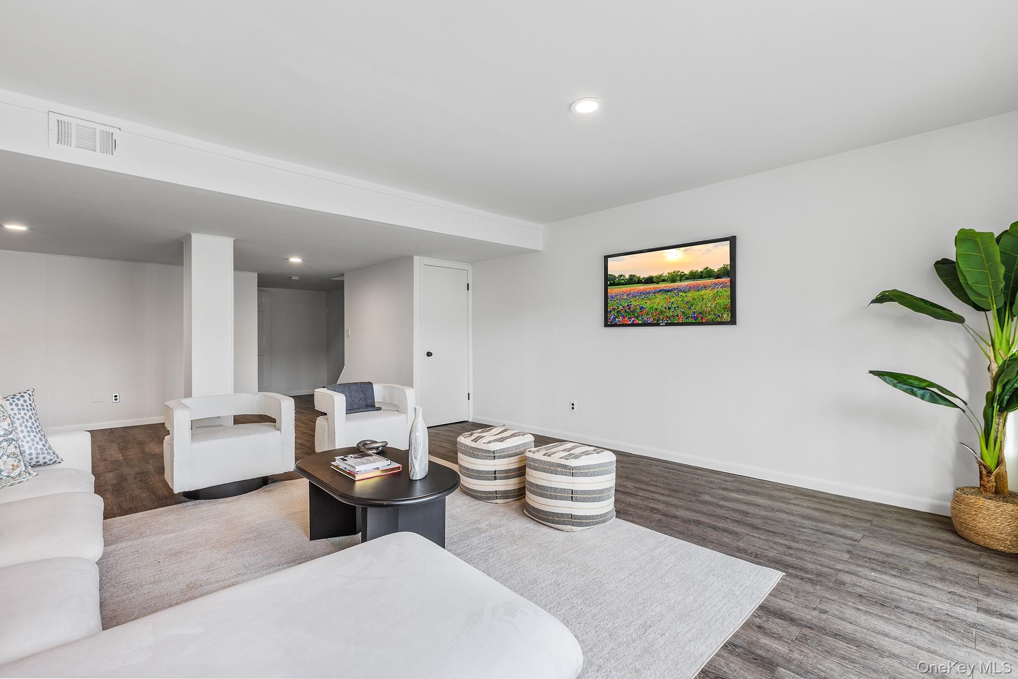 25 Barker Street # 406, Mount Kisco, NY 10549