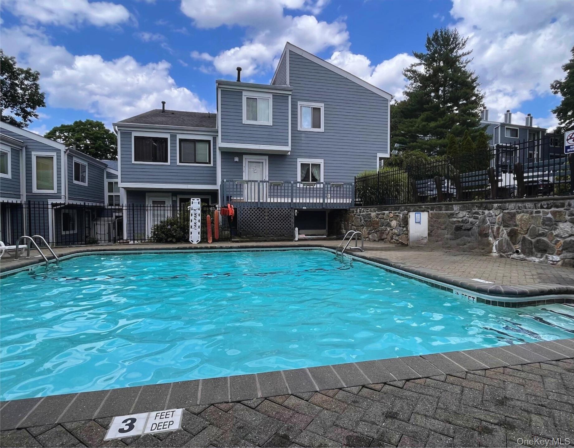 25 Barker Street # 406, Mount Kisco, NY 10549