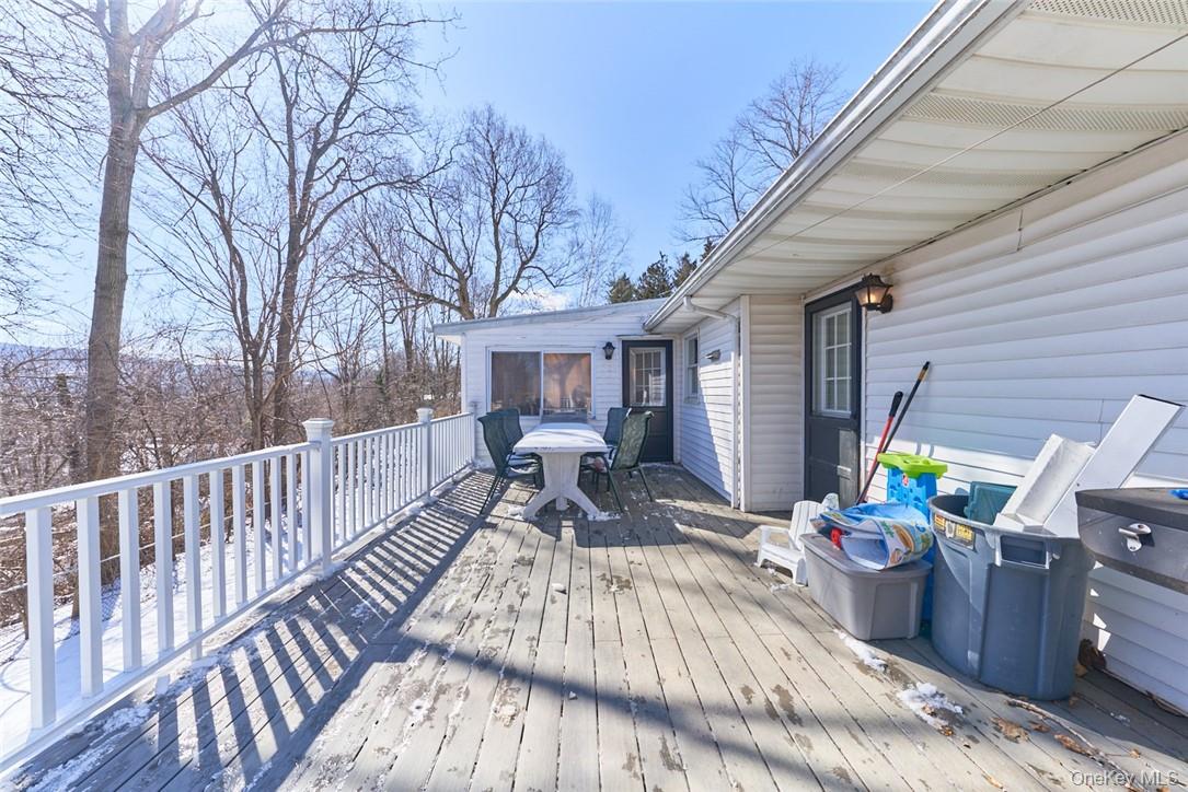 6 Barclay Road, New Windsor, NY 12553