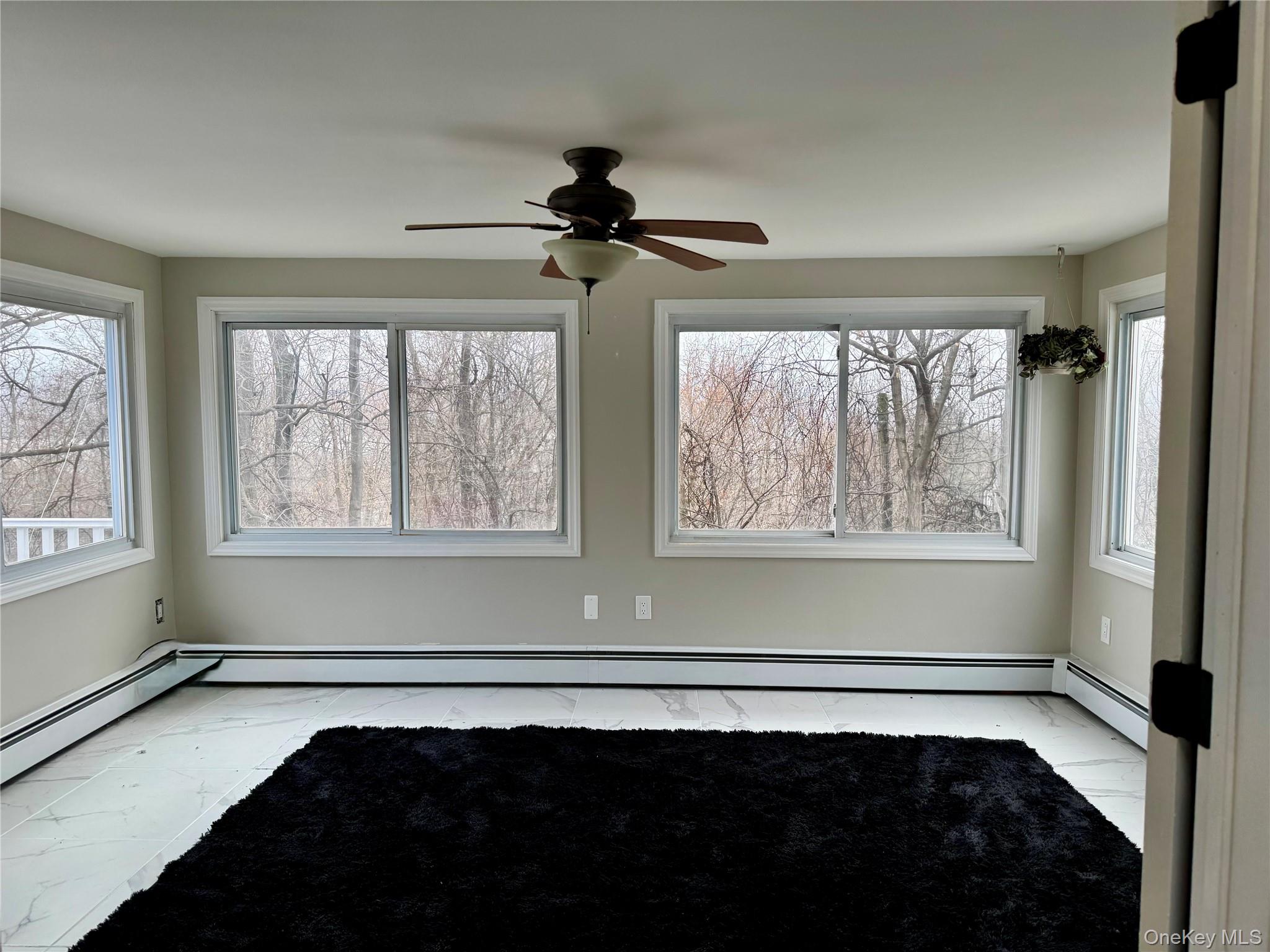 6 Barclay Road, New Windsor, NY 12553