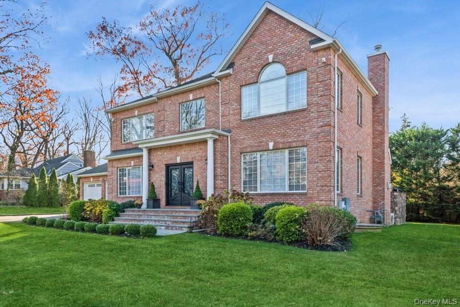 26 The Hemlocks, Roslyn Estates, NY 11576