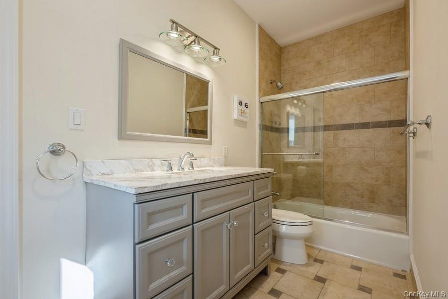 26 The Hemlocks, Roslyn Estates, NY 11576