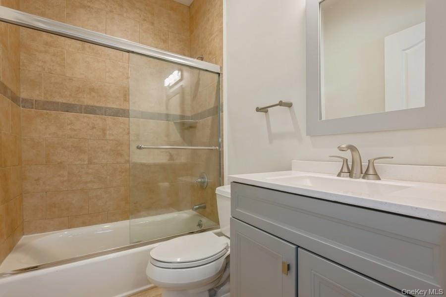 26 The Hemlocks, Roslyn Estates, NY 11576