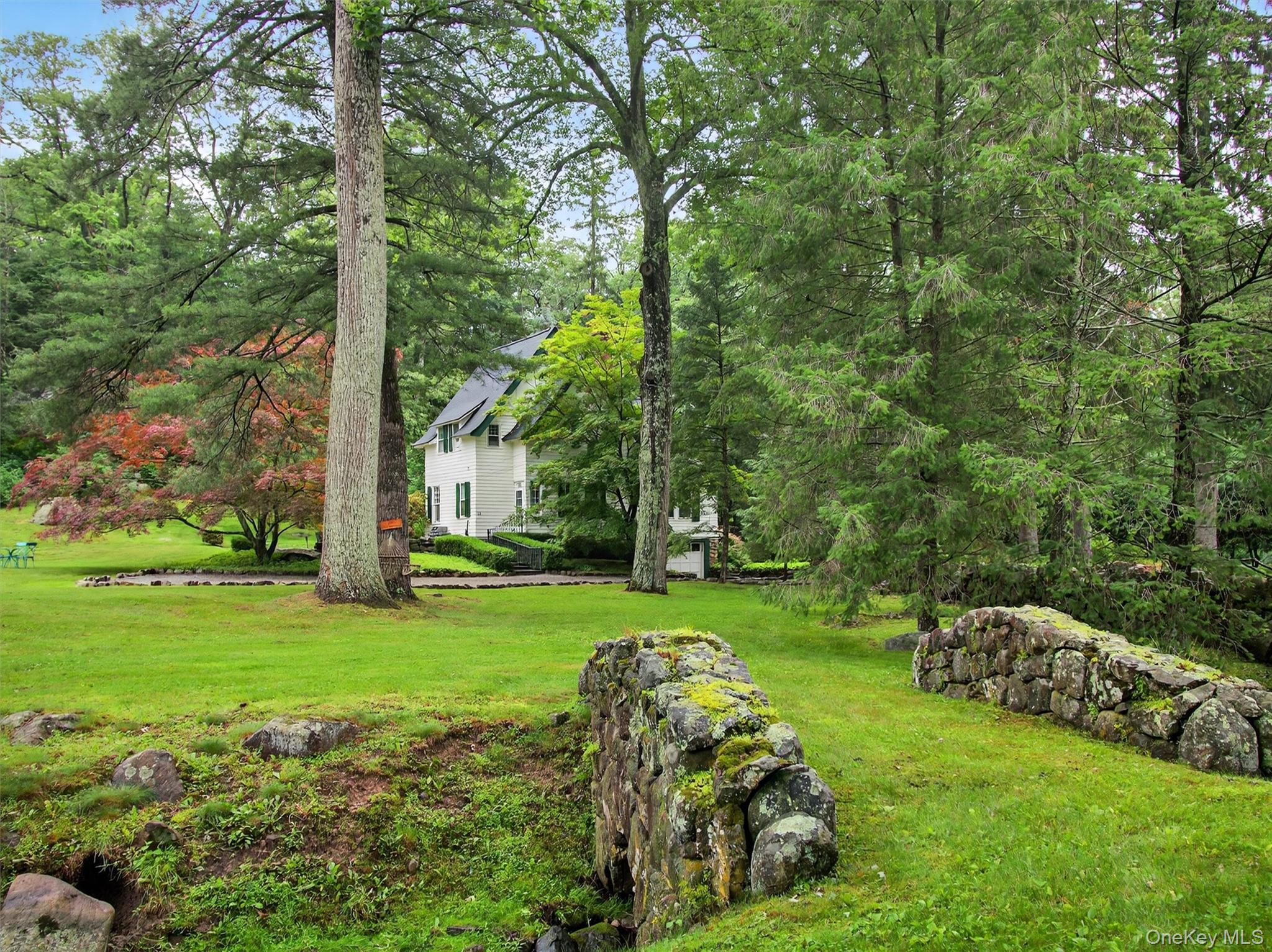 15 Ridge Road, Tuxedo Park, NY 10987