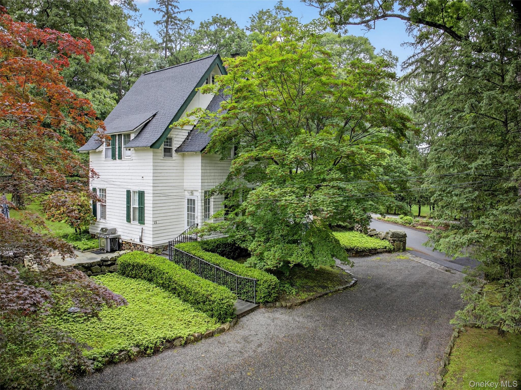 15 Ridge Road, Tuxedo Park, NY 10987
