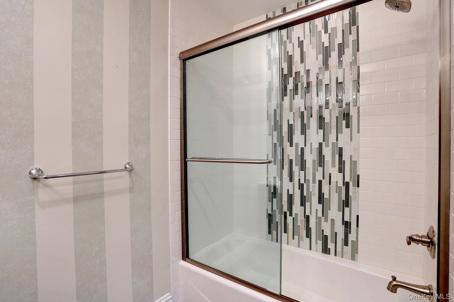 44 Washington Circle, New City, NY 10956