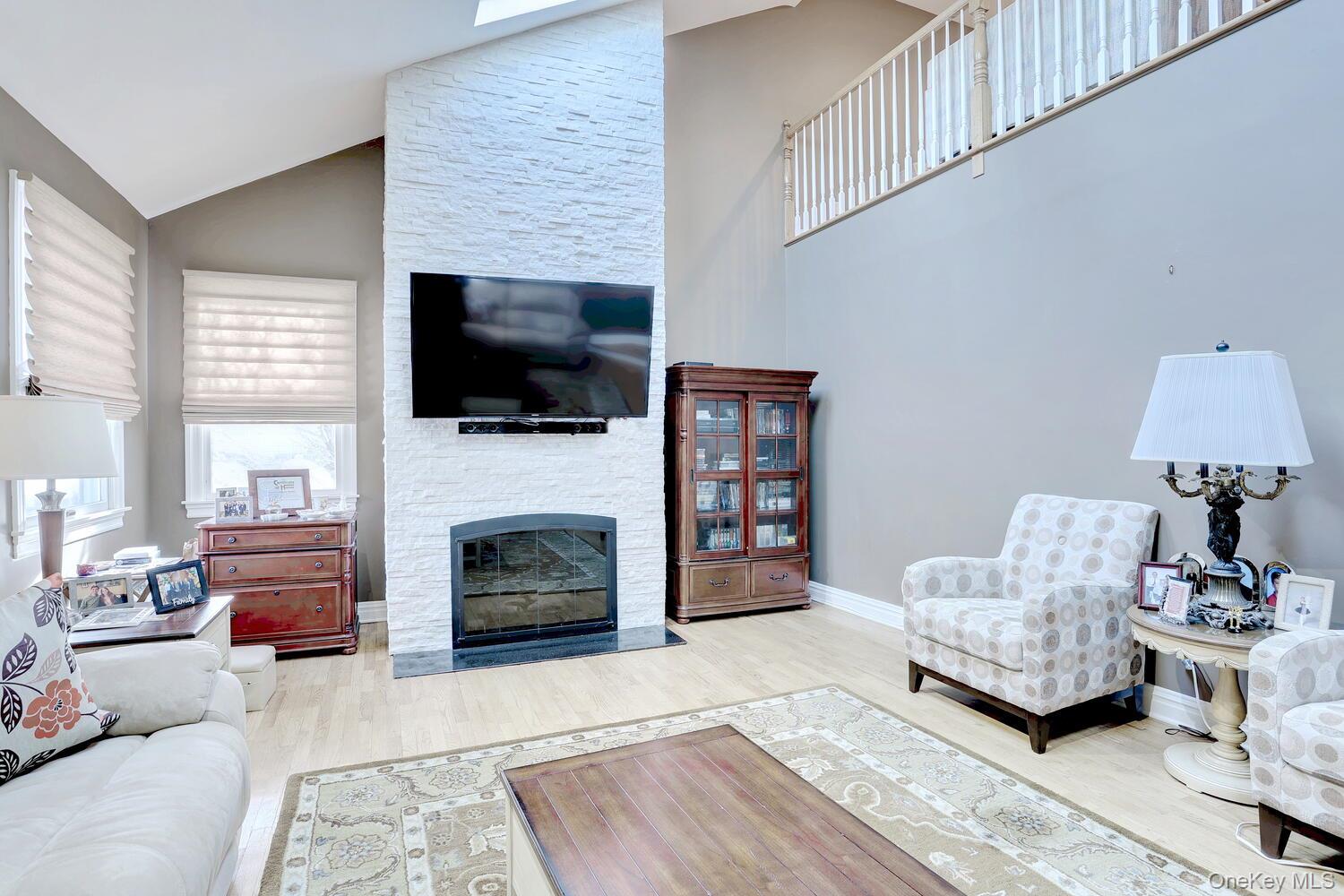 44 Washington Circle, New City, NY 10956