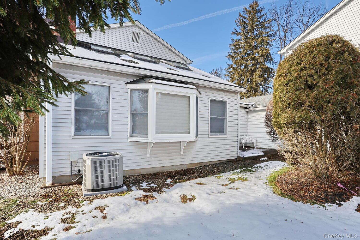 44 Washington Circle, New City, NY 10956