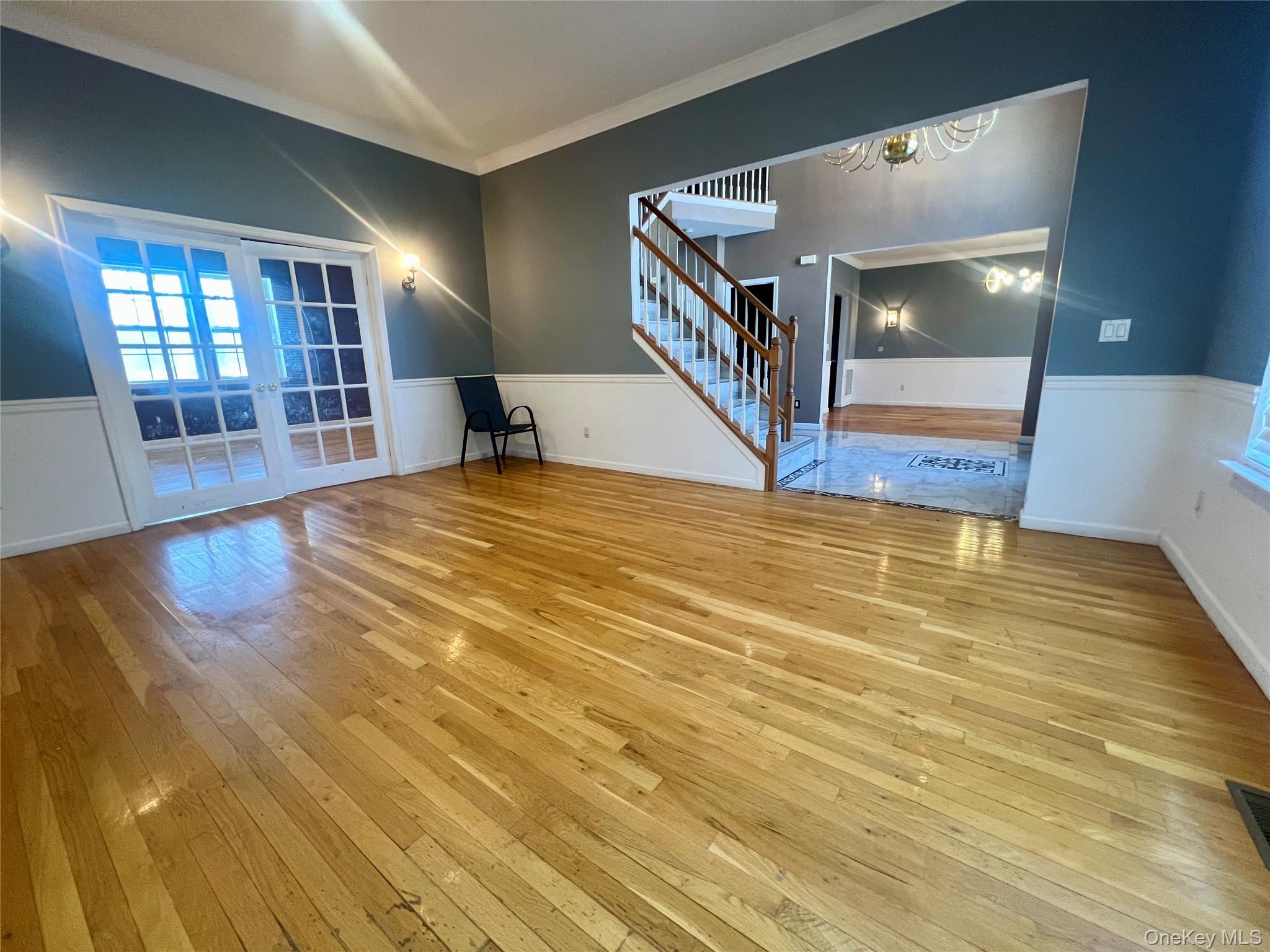 39 Independence Way, Miller Place, NY 11764