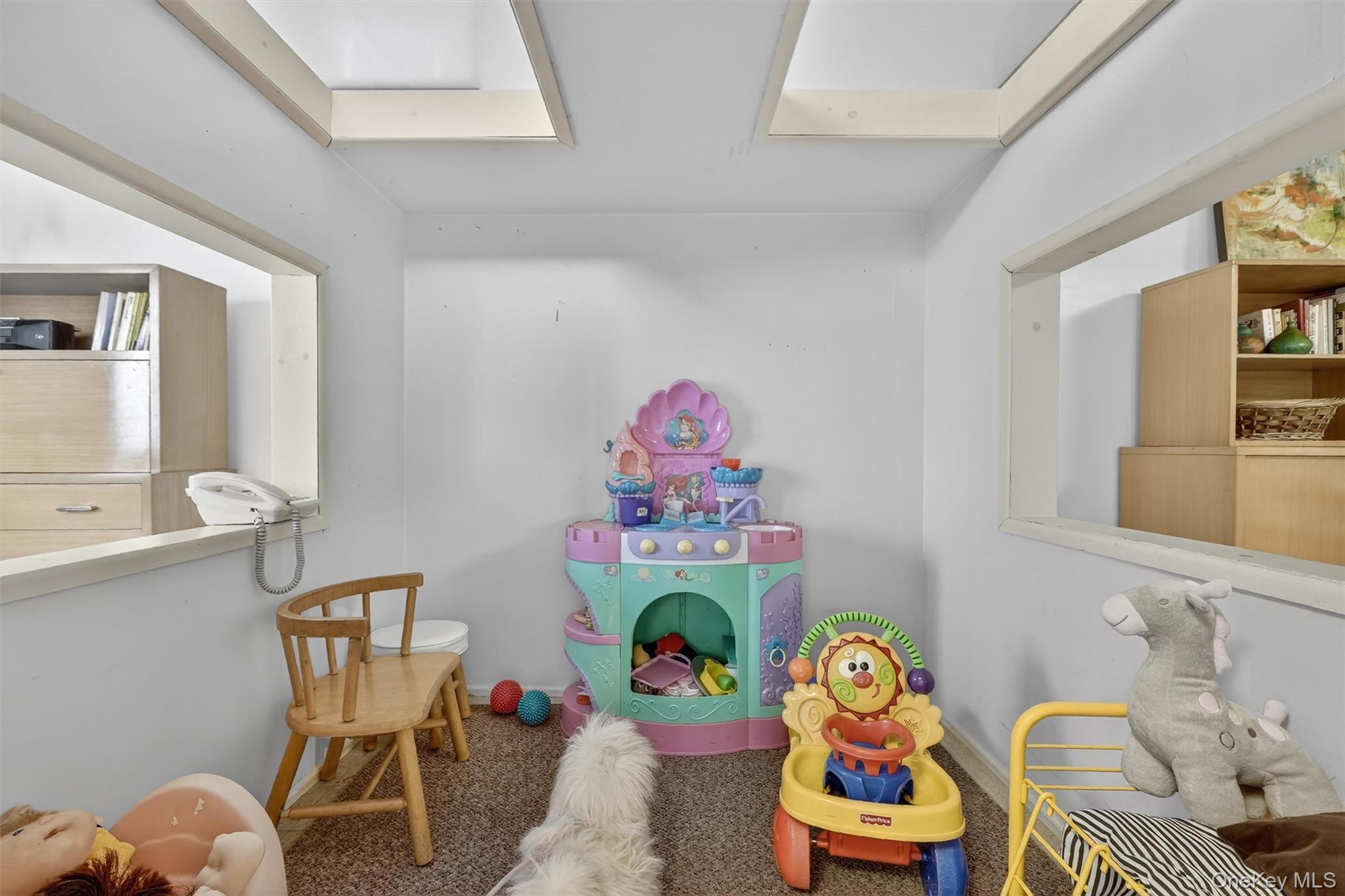 6 Pelham Court, Nanuet, NY 10954