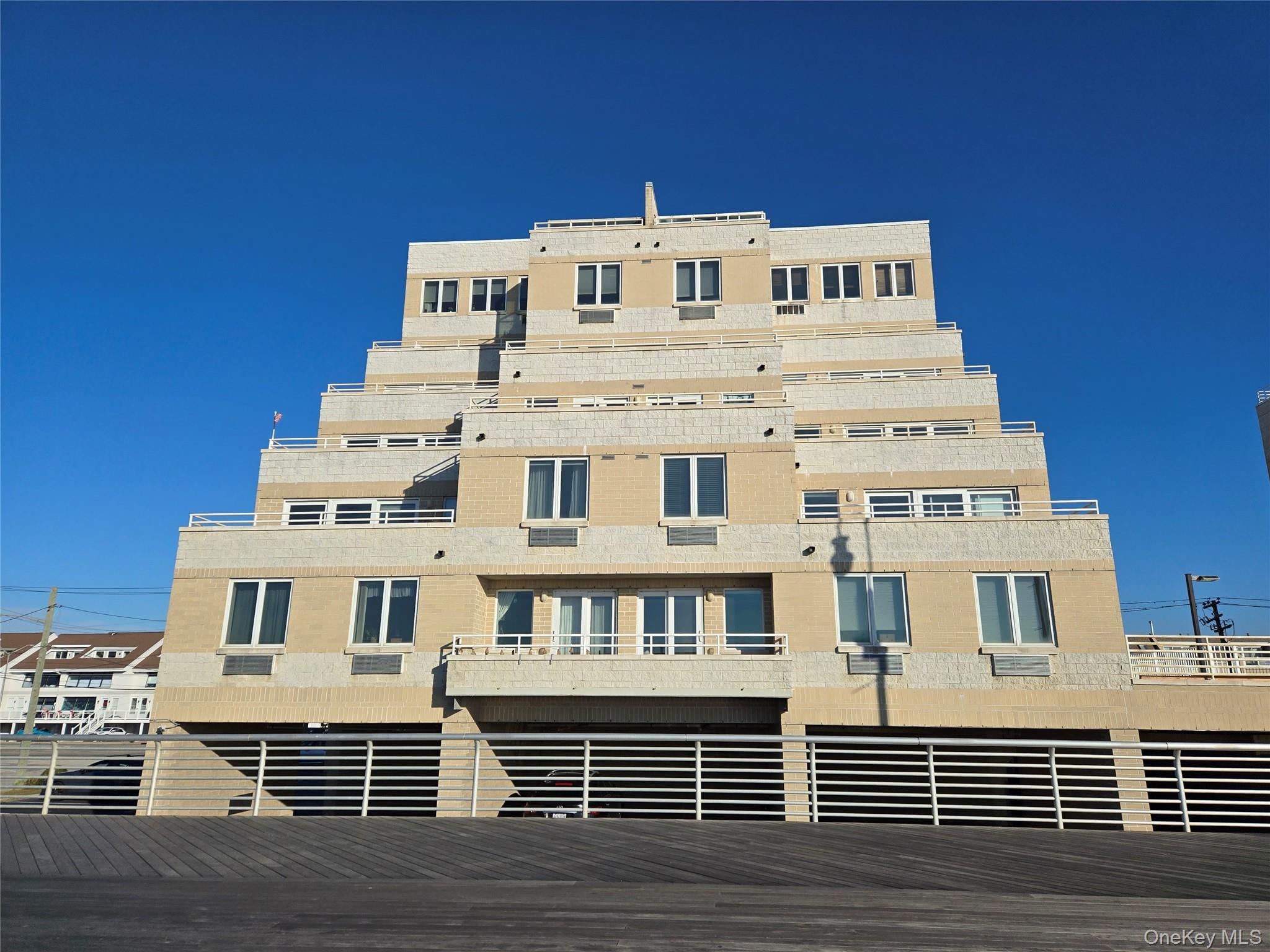 450 W Broadway # 1A, Long Beach, NY 11561