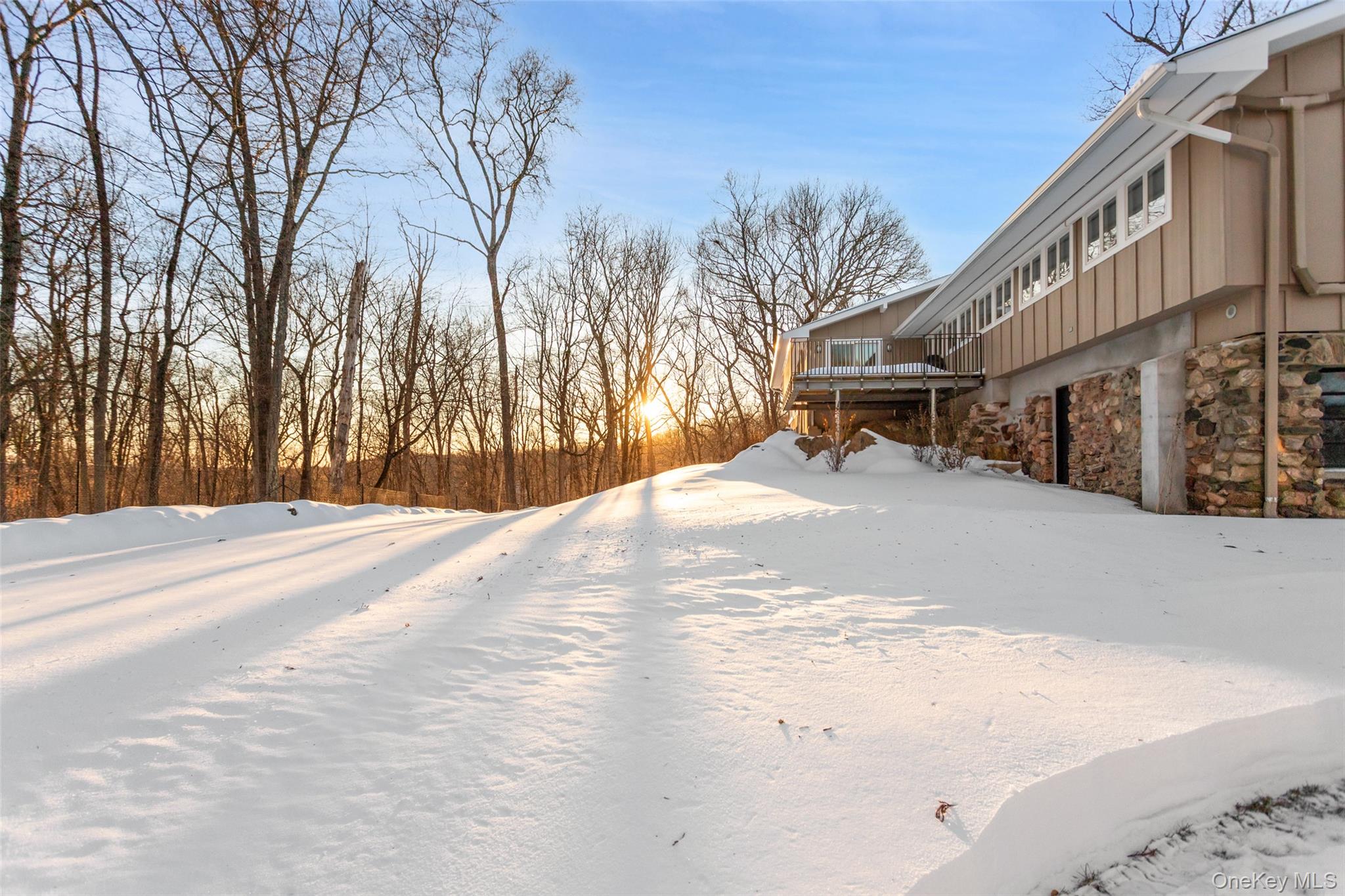 12 Skytop Drive, Katonah, NY 10536