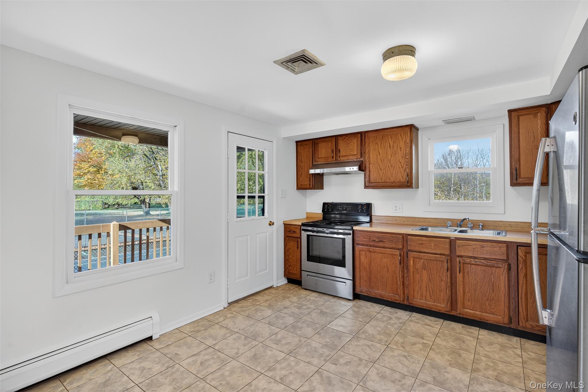 131 Barbarossa Lane, Kingston, NY 12401