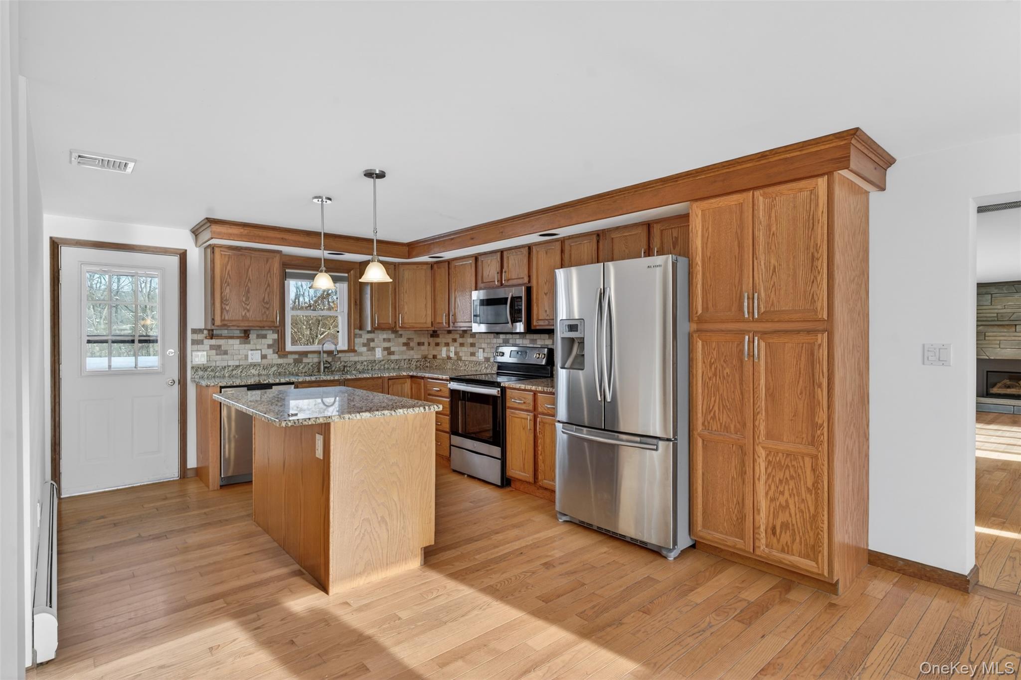 131 Barbarossa Lane, Kingston, NY 12401