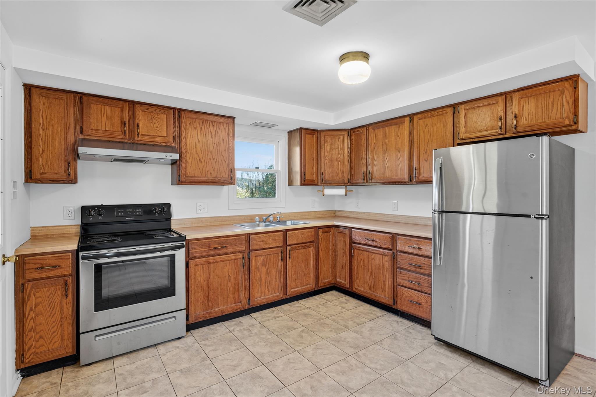 131 Barbarossa Lane, Kingston, NY 12401