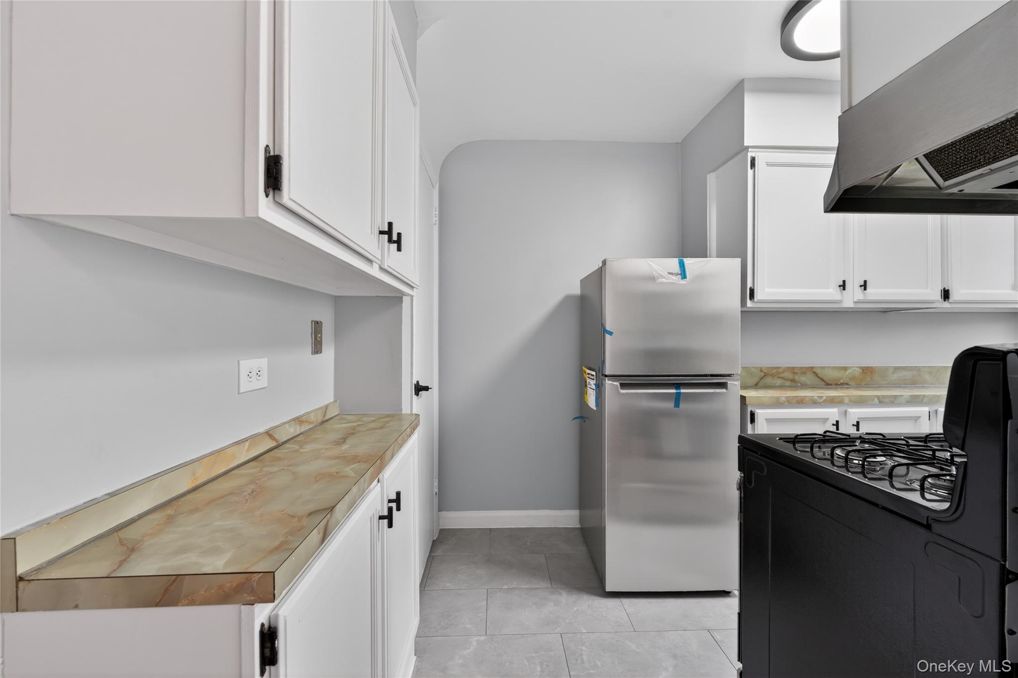 1231 E 223rd Street, Bronx, NY 10466