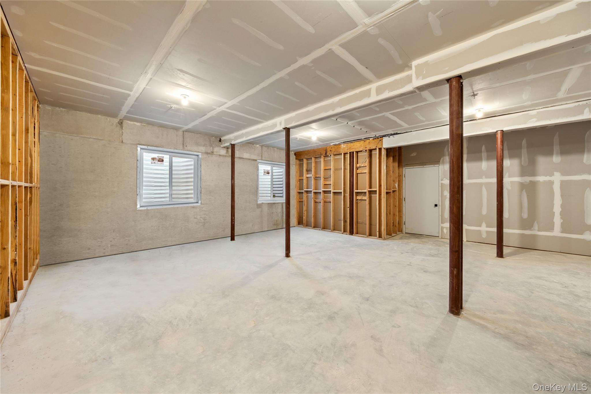 5 Jeffrey Place # 112, Monsey, NY 10952