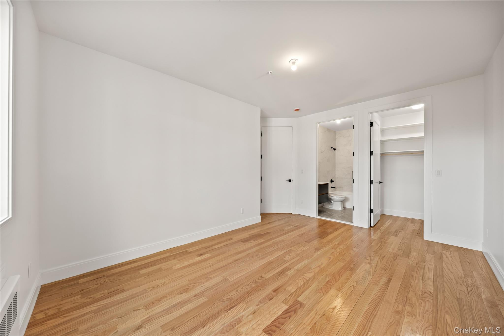 5 Jeffrey Place # 112, Monsey, NY 10952