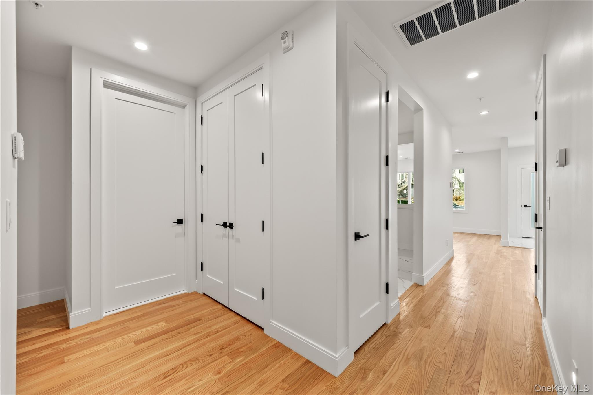 5 Jeffrey Place # 112, Monsey, NY 10952