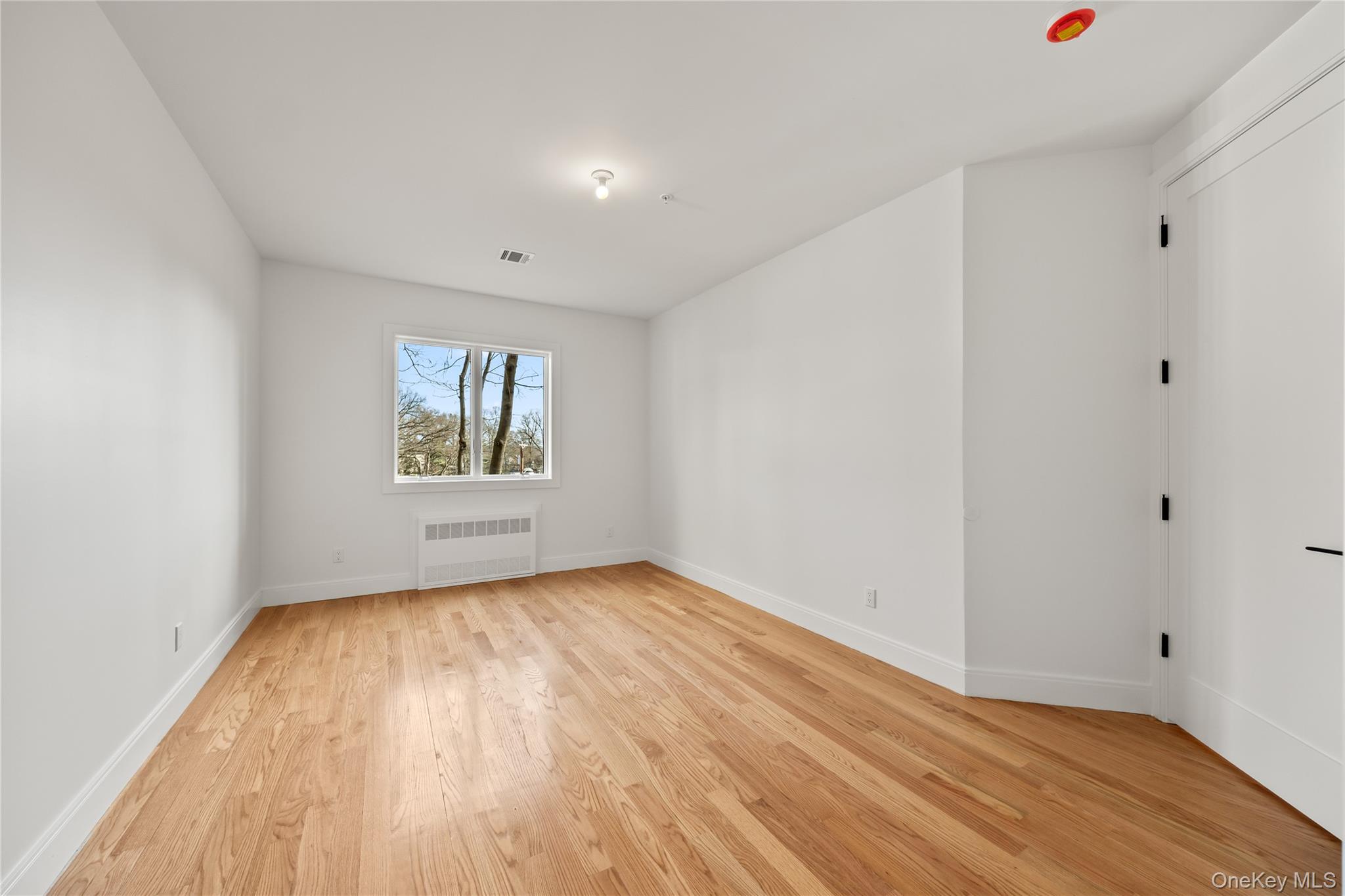 5 Jeffrey Place # 112, Monsey, NY 10952