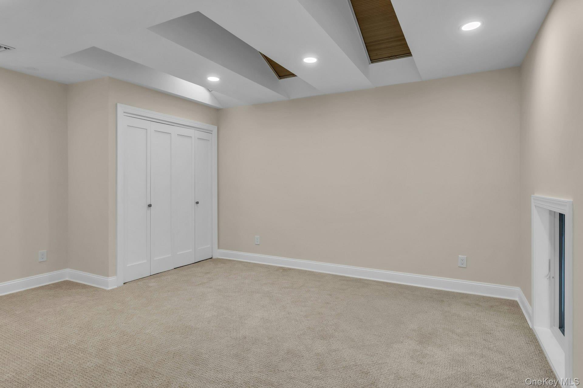 3 Willada Lane, Glen Cove, NY 11542