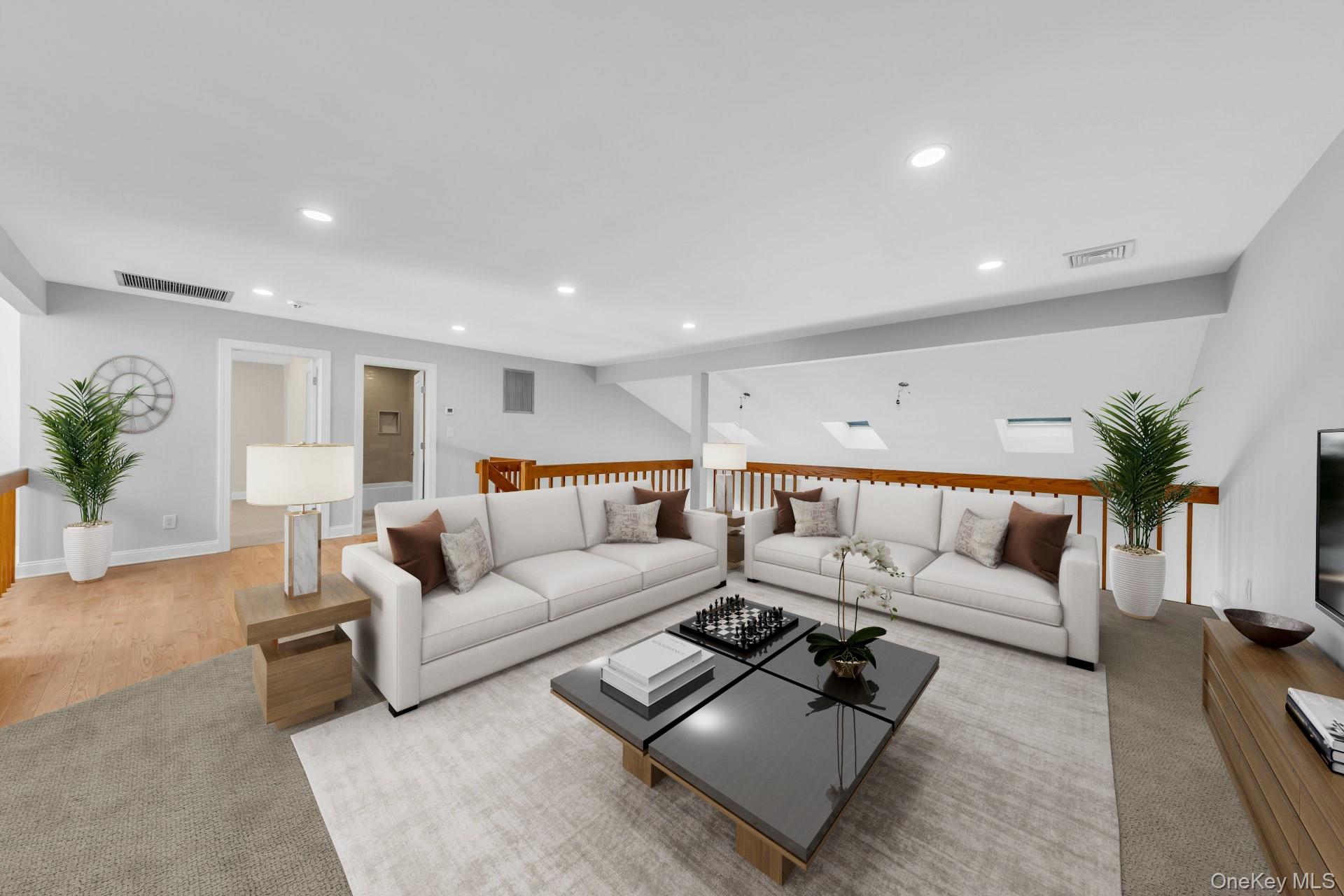 3 Willada Lane, Glen Cove, NY 11542