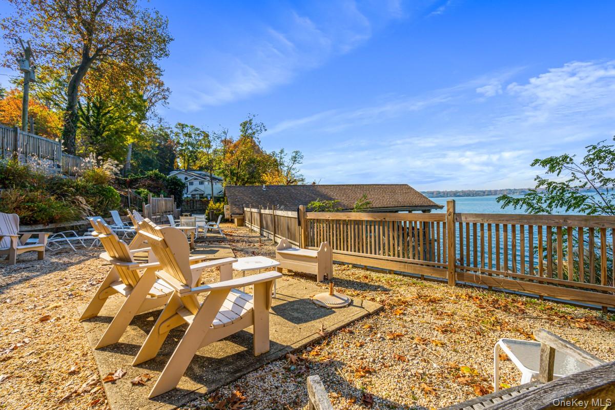 3 Willada Lane, Glen Cove, NY 11542