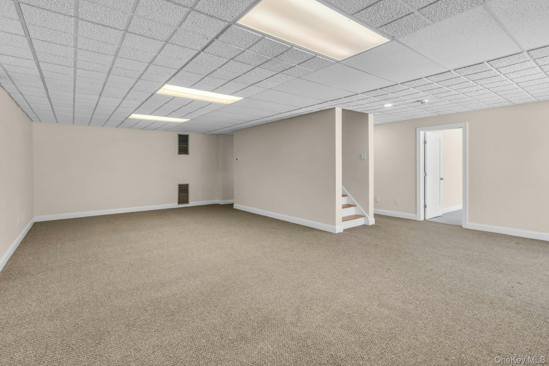 3 Willada Lane, Glen Cove, NY 11542